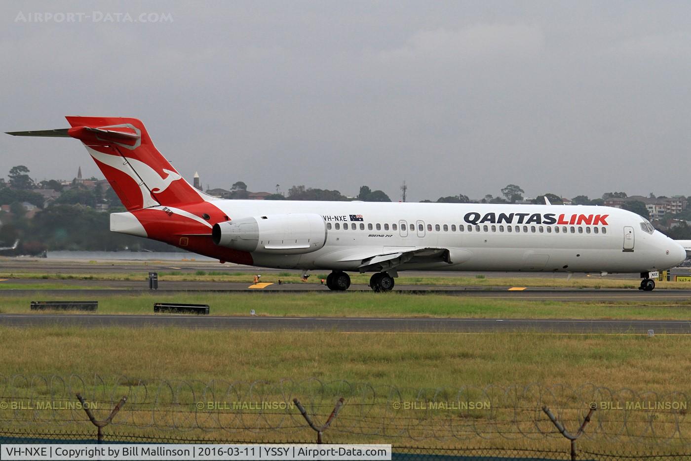VH-NXE, 2000 Boeing 717-200 C/N 55063, taxi from 34R