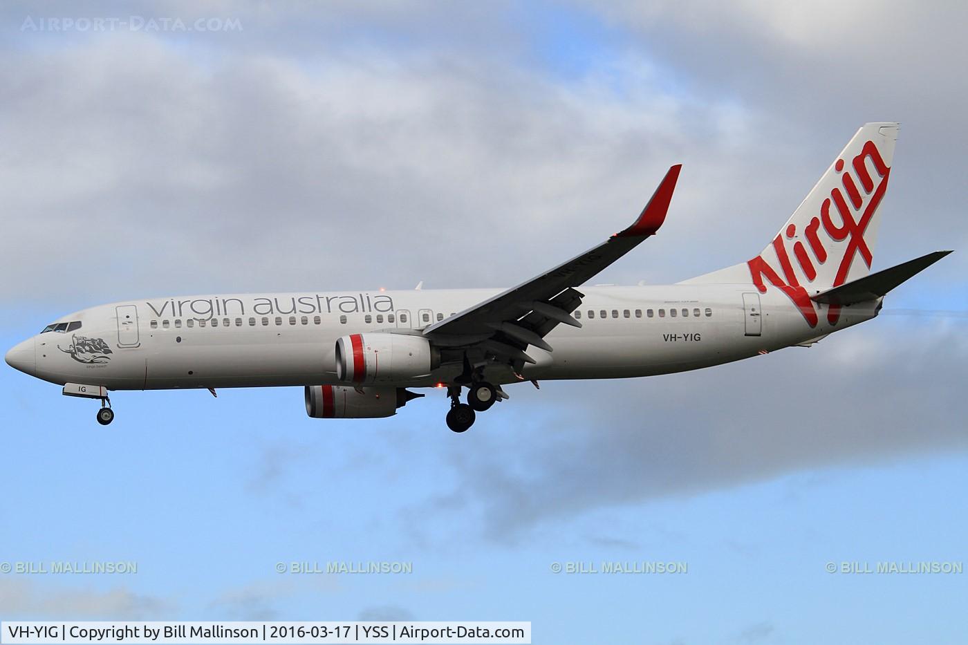 VH-YIG, 2012 Boeing 737-8FE C/N 38711, finals to 16R