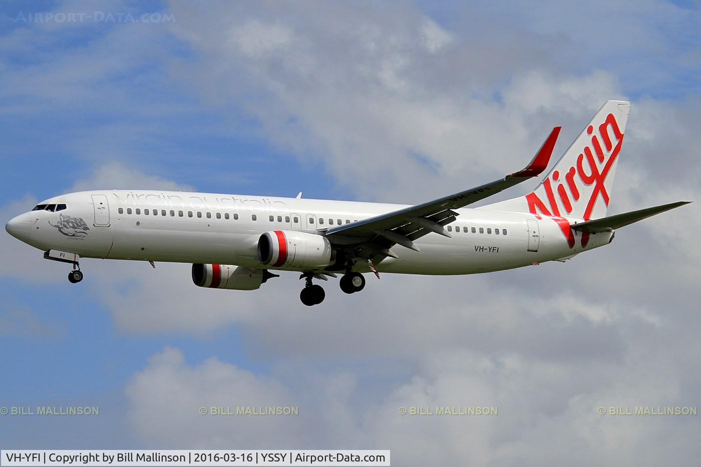 VH-YFI, 2012 Boeing 737-8FE C/N 41000, finals to 16R