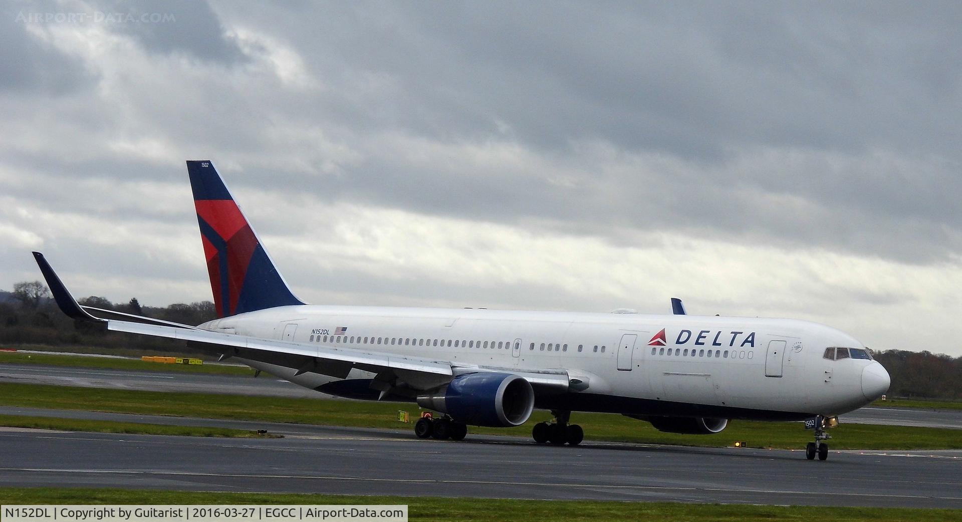N152DL, 1990 Boeing 767-3P6 C/N 24984, At Manchester