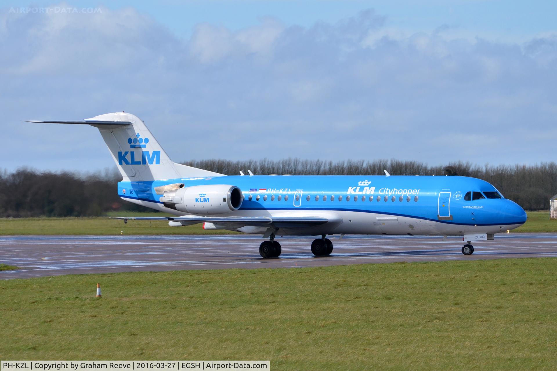 PH-KZL, 1995 Fokker 70 (F-28-0070) C/N 11536, About to depart from Norwich.