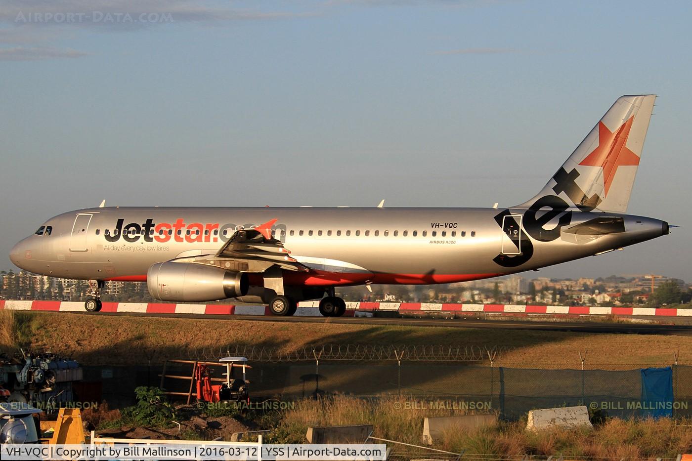 VH-VQC, 2008 Airbus A320-232 C/N 3668, TAXI TO 34R