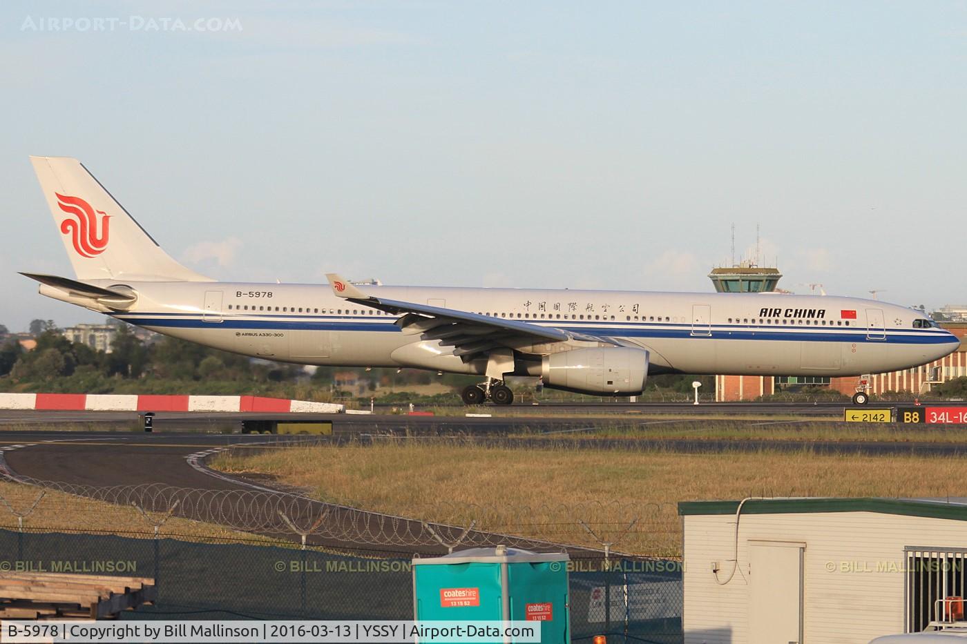 B-5978, 2015 Airbus A330-343 C/N 1673, taxiing from 34L