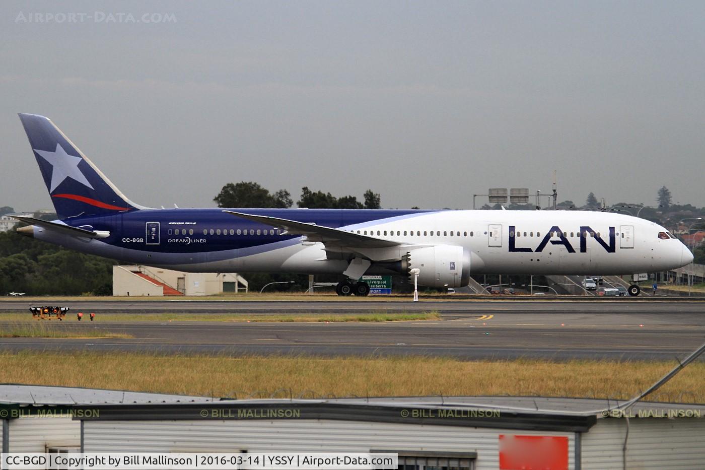 CC-BGD, 2015 Boeing 787-916 Dreamliner C/N 35322, in from SCL via AKL