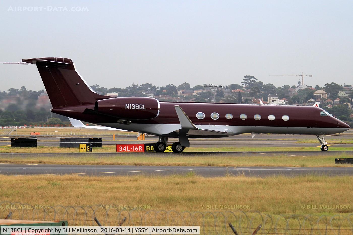 N138GL, 2014 Gulfstream Aerospace GV-SP (G550) C/N 5476, taxiing from 34R
