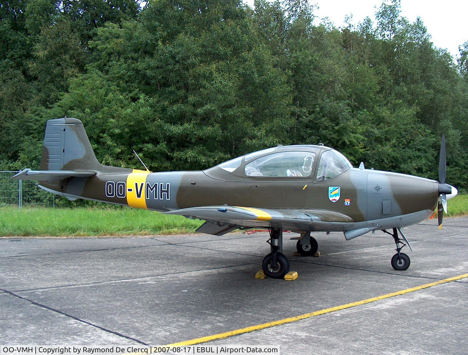 OO-VMH, 1958 Piaggio FWP-149D C/N 026, Ursel Wings & Wheels 2007.