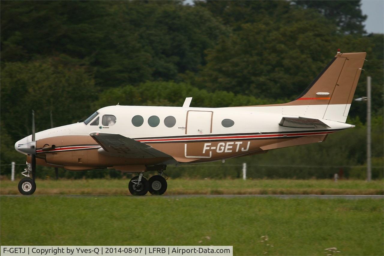 F-GETJ, 1978 Beech E90 King Air C/N LW-296, Beech E90 King Air, Take off run rwy 25L, Brest-Bretagne Airport (LFRB-BES)