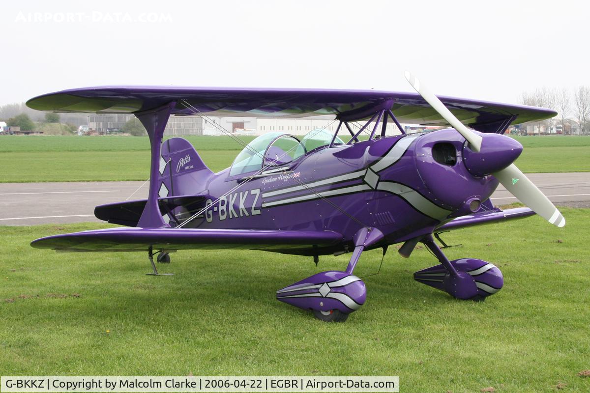 G-BKKZ, 2000 Pitts S-1S Special C/N PFA 009-10525, Pitts S-1S Special at Breighton Airfield, April 2006.