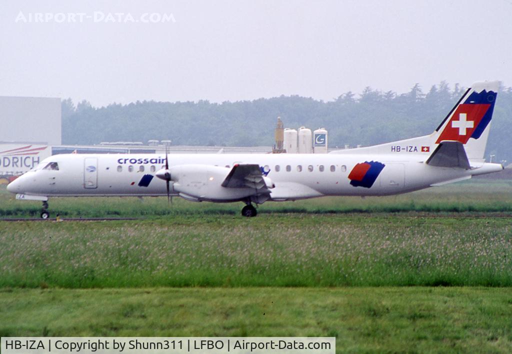 HB-IZA, 1993 Saab 2000 C/N 2000-004, Taxiing to the Terminal... old c/s