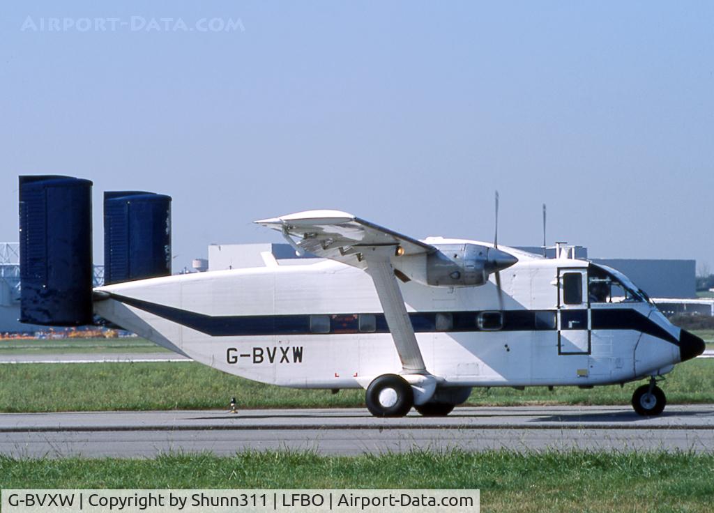G-BVXW, 1970 Short SC-7 Skyvan 3A-100 C/N SH.1889, Taxiing holding point rwy 14L for departure...
