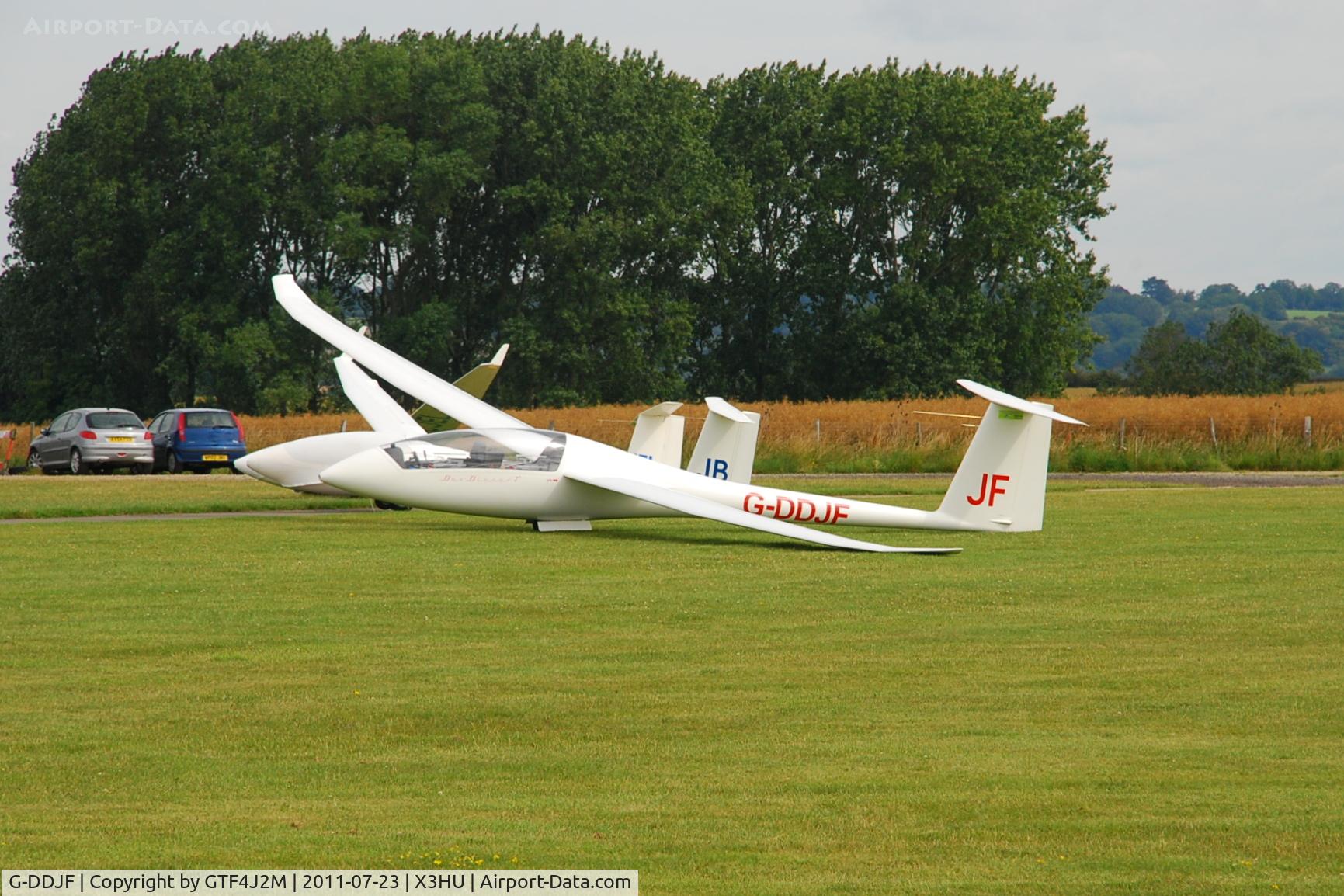 G-DDJF, 2005 Schempp-Hirth Duo Discus T C/N 121, G-DDJF 'JF' at HUsbands Bosworth 23.7.11