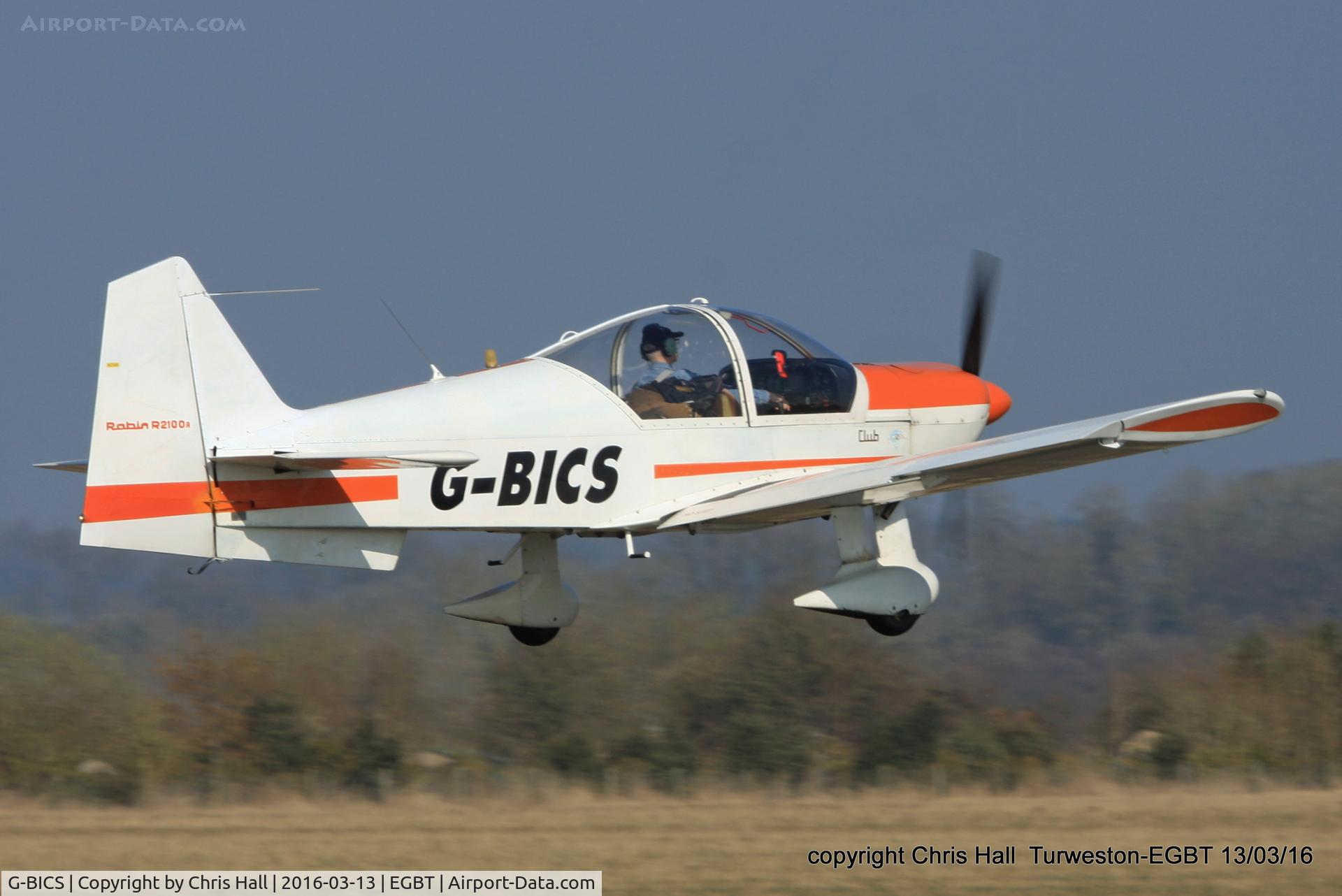 G-BICS, 1977 Robin R-2100A C/N 128, at the Vintage Aircraft Club spring rally