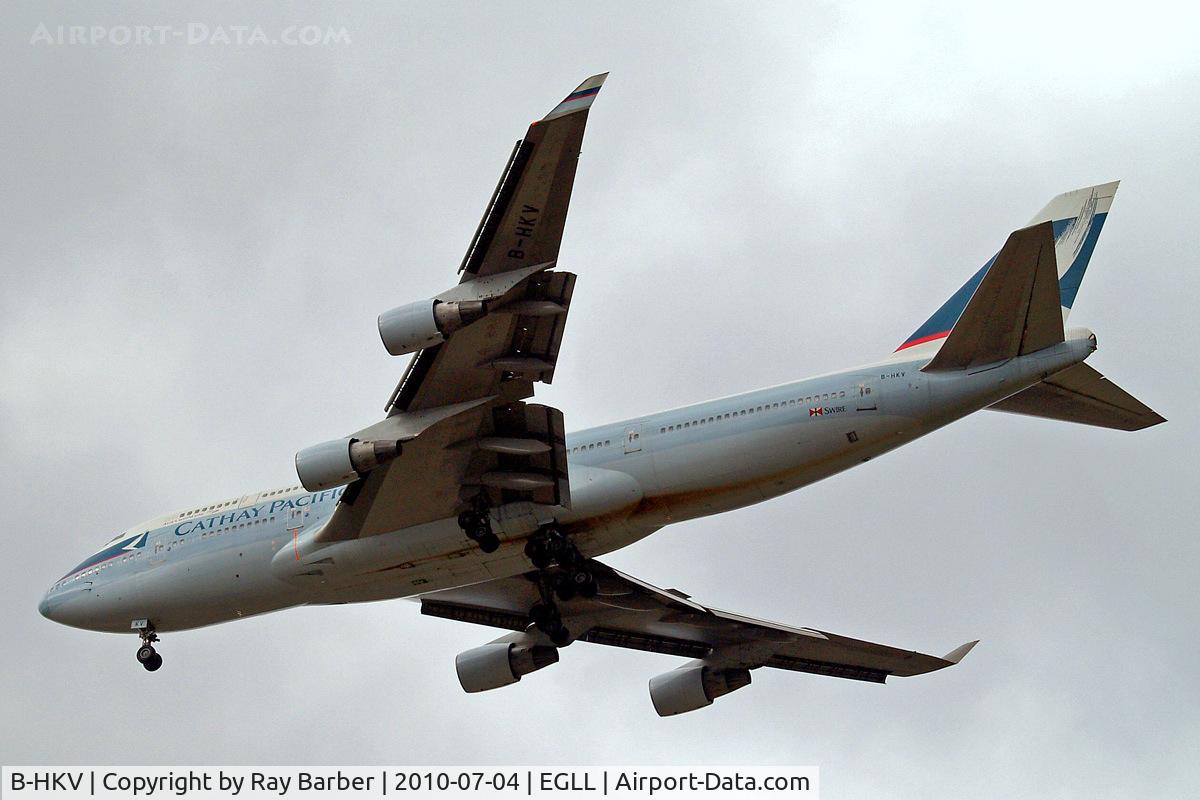 B-HKV, Boeing 747-412 C/N 26552, Boeing 747-412 [26552] (Cathay Pacific Airways) Home~G 04/07/2010. On approach 27R.