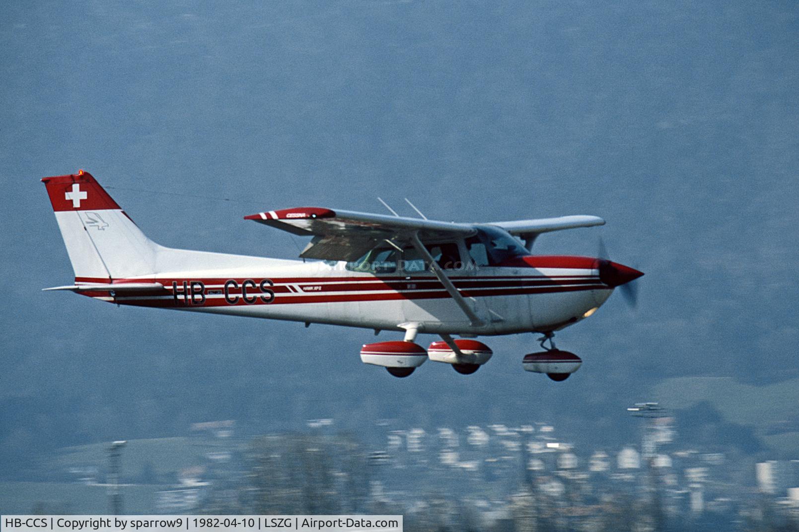 HB-CCS, 1979 Cessna R172K Hawk XP Hawk XP C/N R1723140, Final approach runway 07 Grenchen. HB-registered from 1979-0615 until 1998-07-07.
Scanned from a slide.