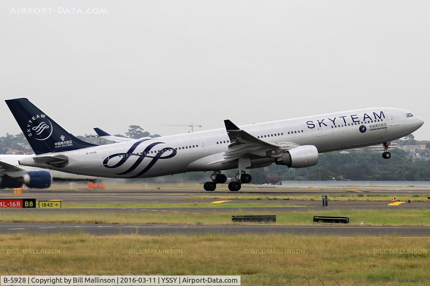 B-5928, 2013 Airbus A330-343X C/N 1430, on the way home