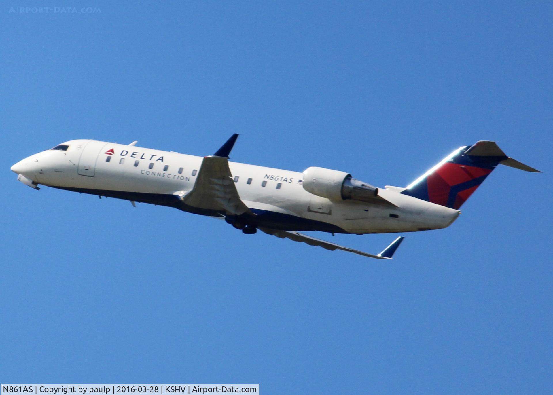 N861AS, 2000 Bombardier CRJ-200ER (CL-600-2B19) C/N 7445, At Shreveport Regional.