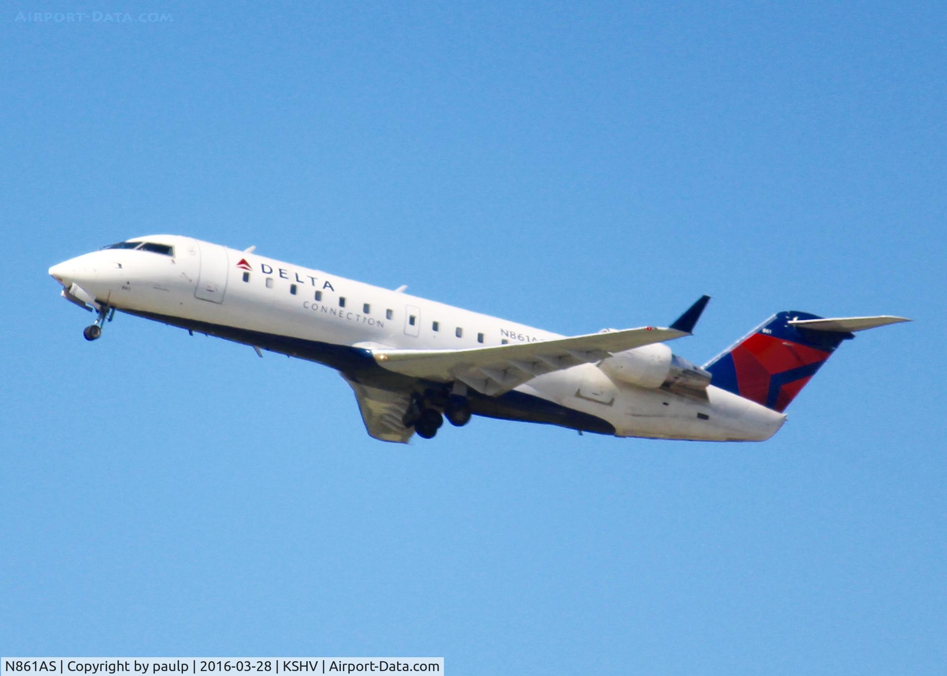 N861AS, 2000 Bombardier CRJ-200ER (CL-600-2B19) C/N 7445, At Shreveport Regional.