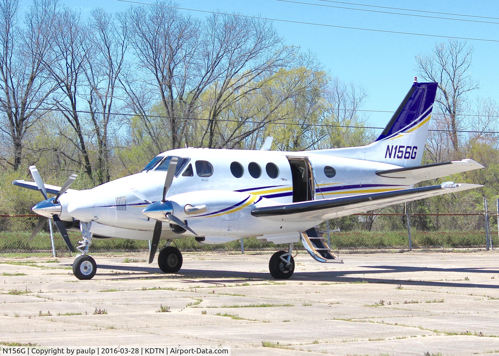 N156G, 1975 Beech E-90 King Air C/N LW-156, At Downtown Shreveport.