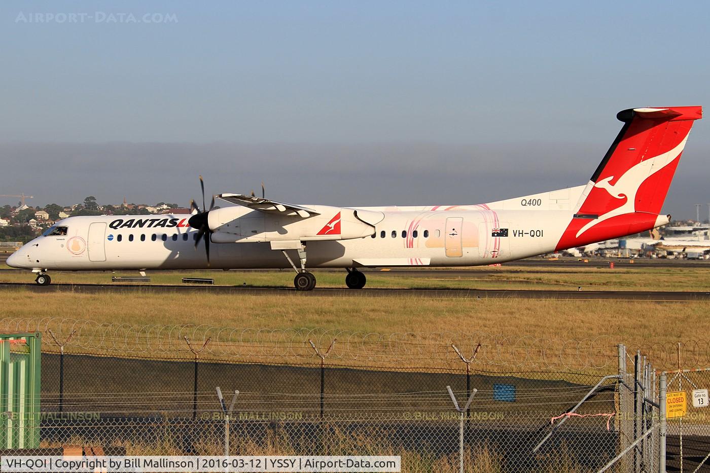 VH-QOI, 2007 De Havilland Canada DHC-8-402Q Dash 8 C/N 4189, taxxing to 34R