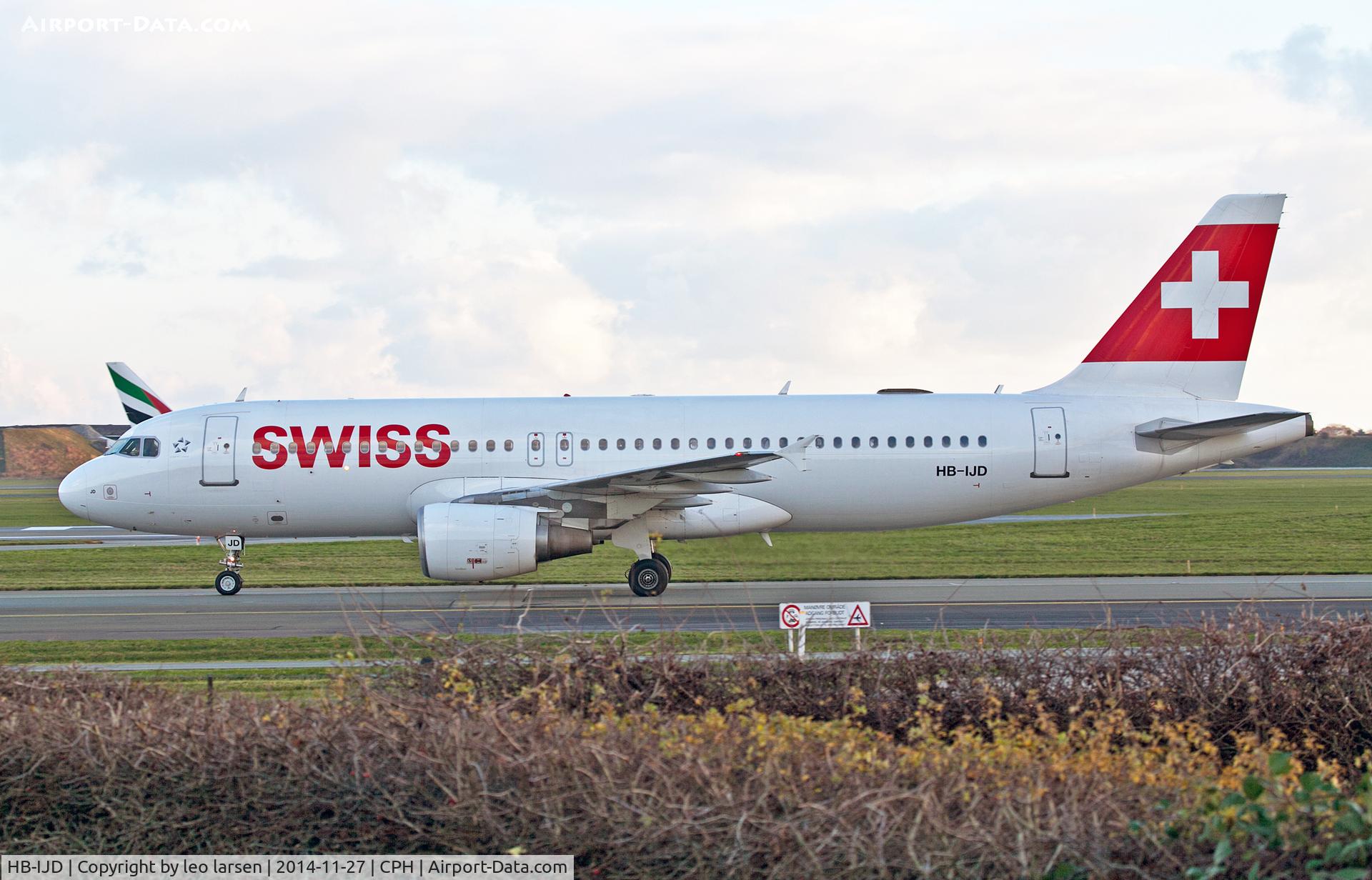 HB-IJD, 1995 Airbus A320-214 C/N 553, Copenhagen 27.11.14