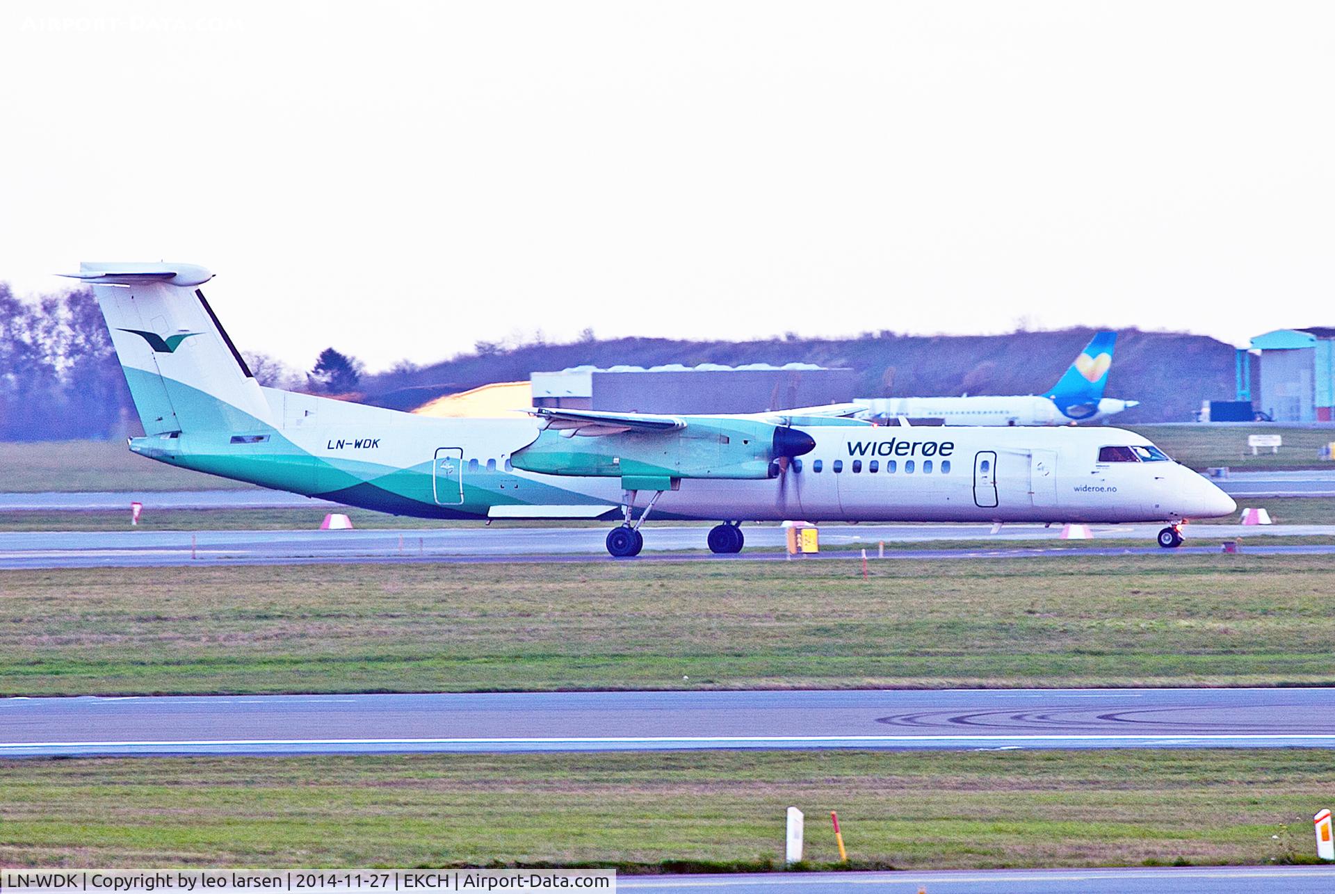 LN-WDK, 2010 De Havilland Canada DHC-8-402Q Dash 8 C/N 4337, Copenhagen 27.11.14