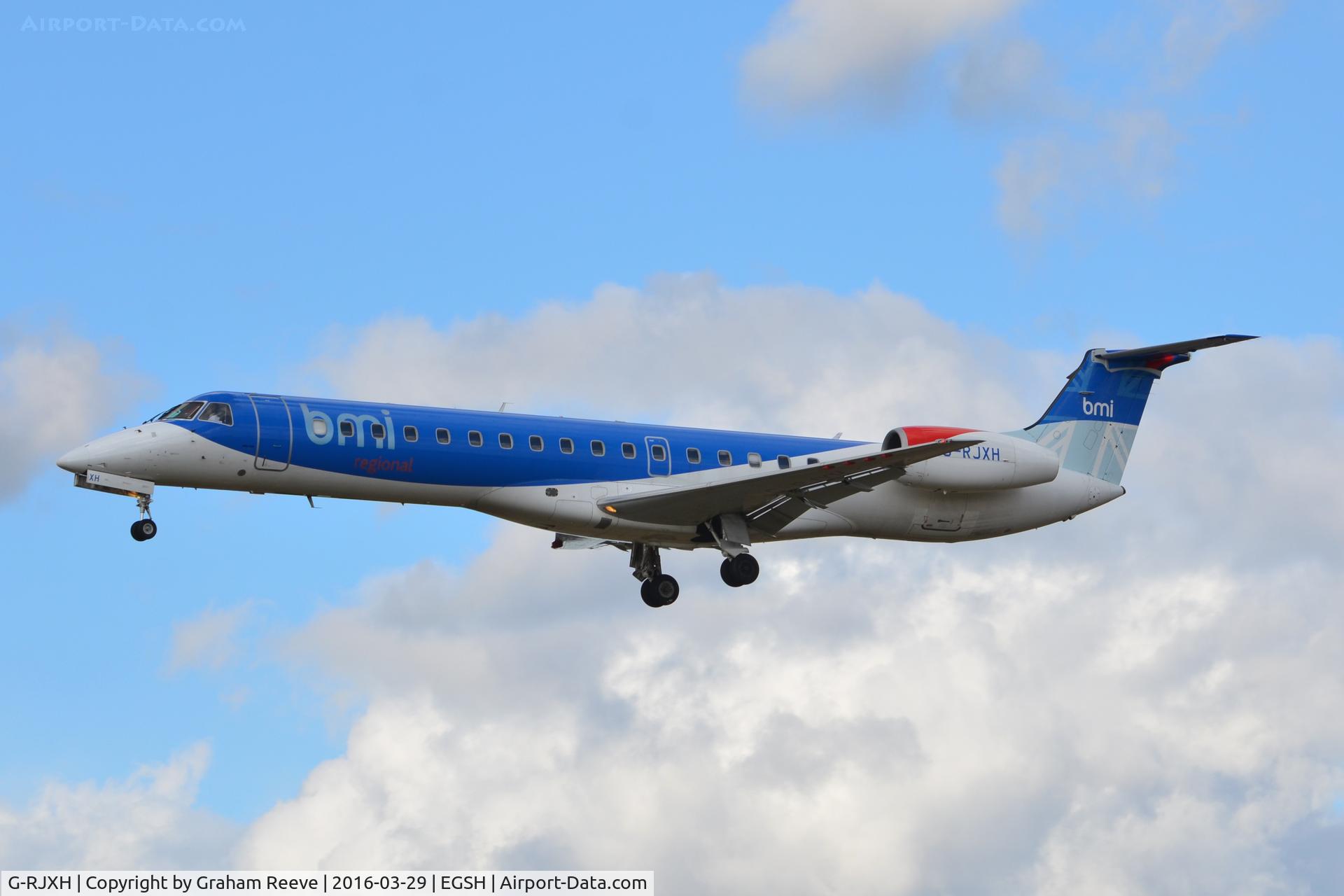 G-RJXH, 2001 Embraer EMB-145EP (ERJ-145EP) C/N 145442, Landing at Norwich.