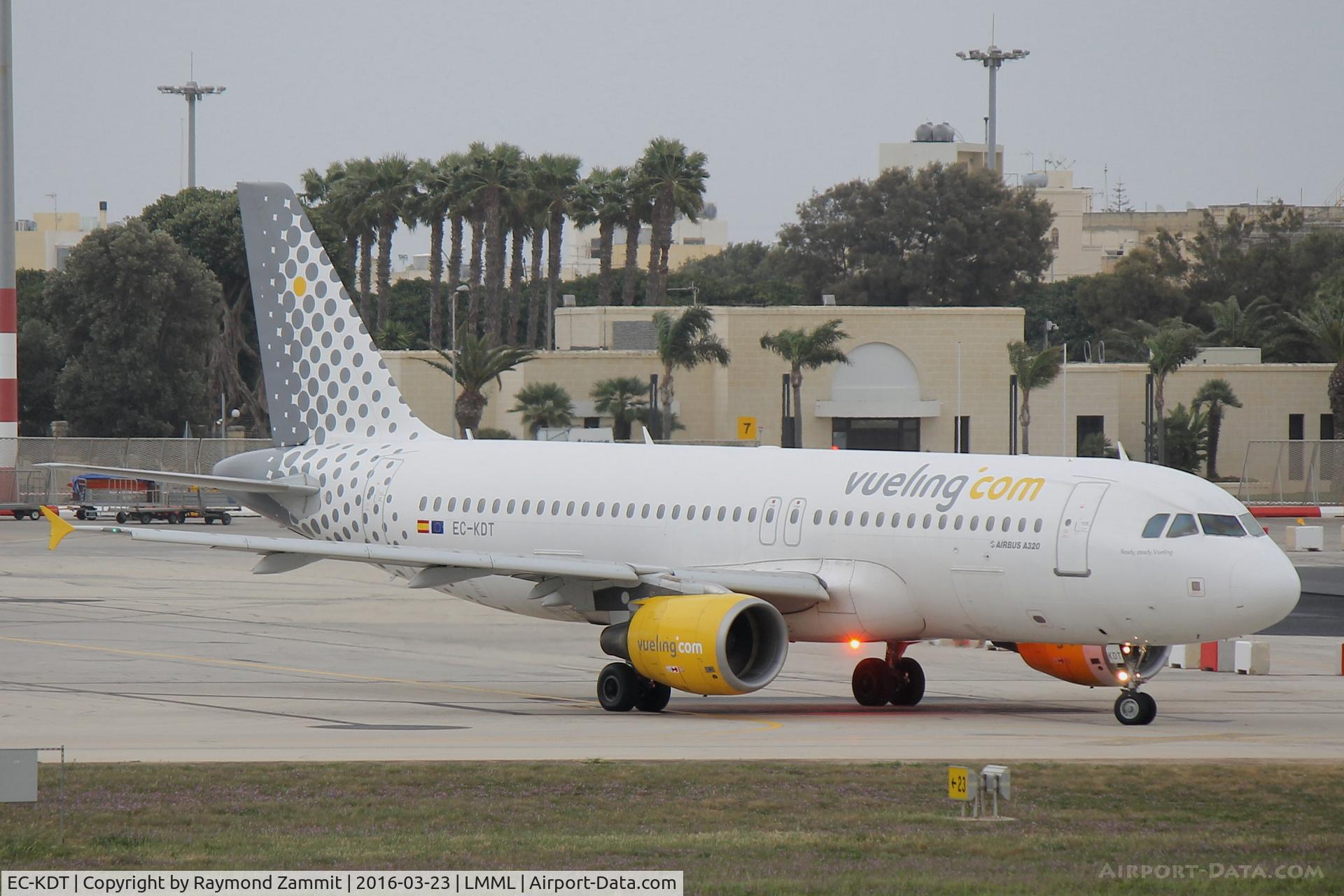 EC-KDT, 2007 Airbus A320-216 C/N 3145, A320 EC-KDT Vueling