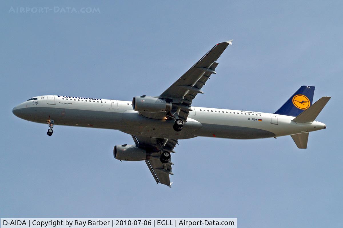 D-AIDA, 2010 Airbus A321-231 C/N 4360, Airbus A321-231 [4360] (Lufthansa) Home~G 06/07/2010. on approach 27R.