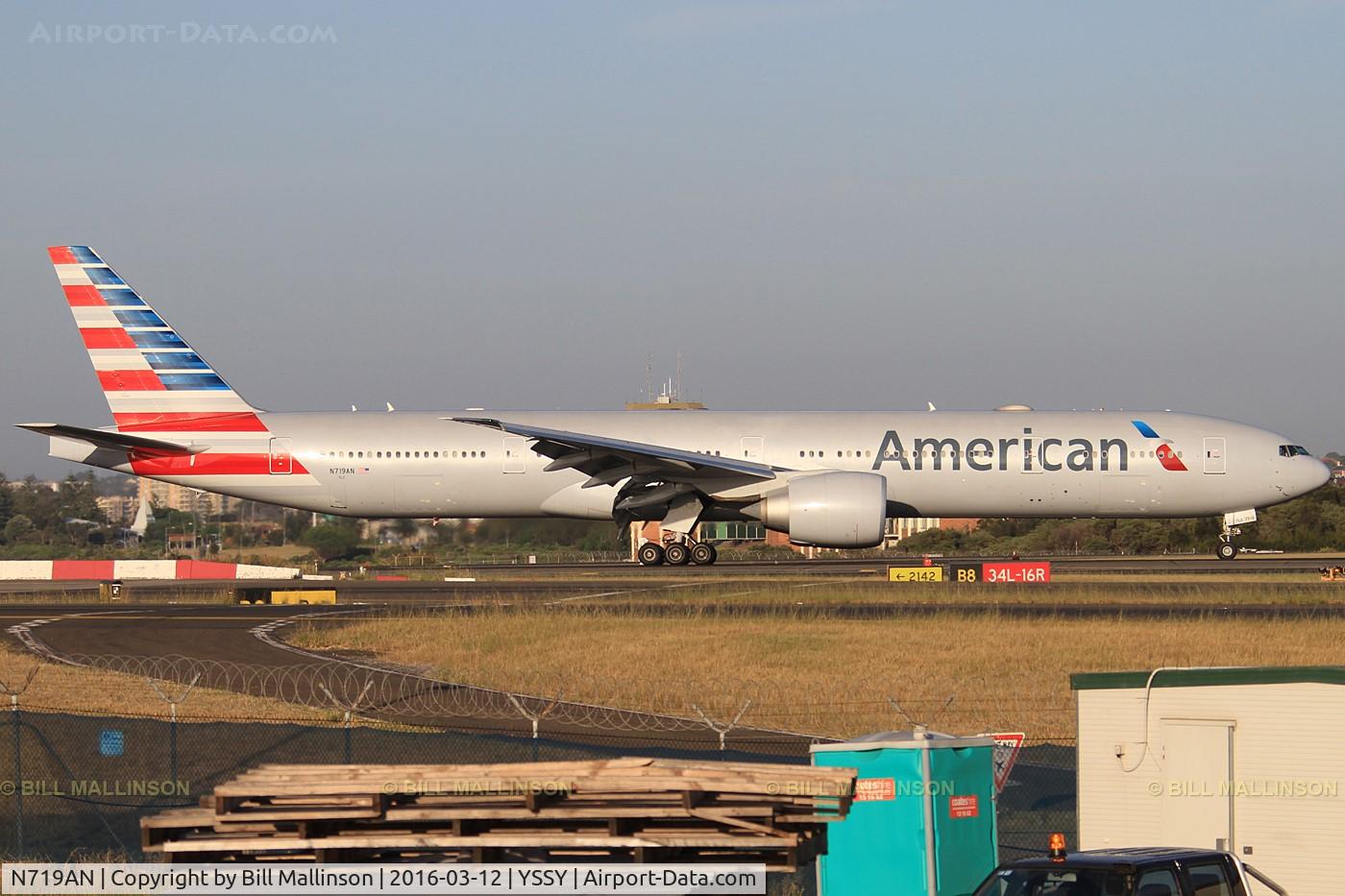 N719AN, 2013 Boeing 777-323/ER C/N 41668, taxiing from 34L