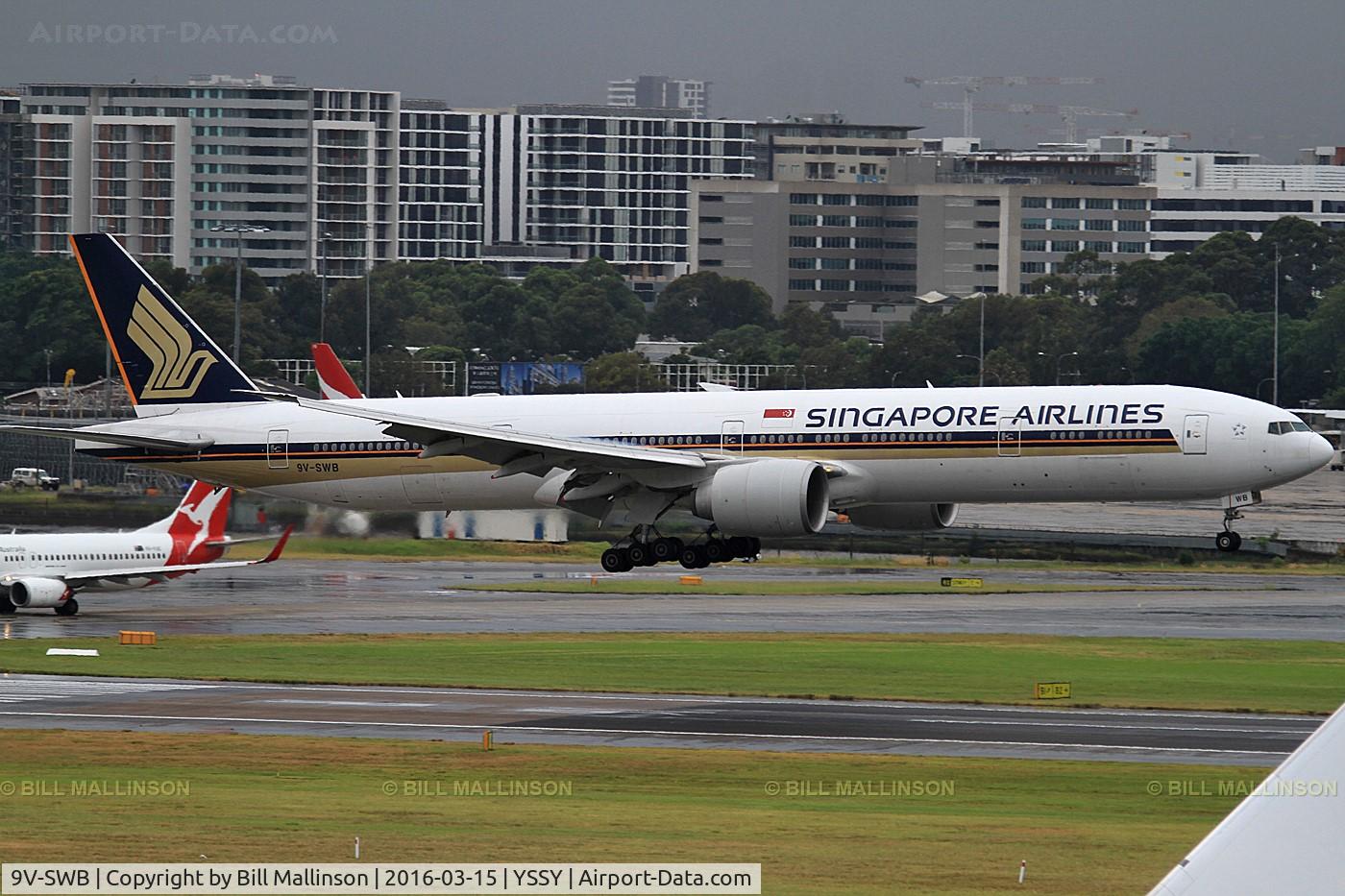 9V-SWB, 2006 Boeing 777-312/ER C/N 33377, in from SIN to a wet 16R