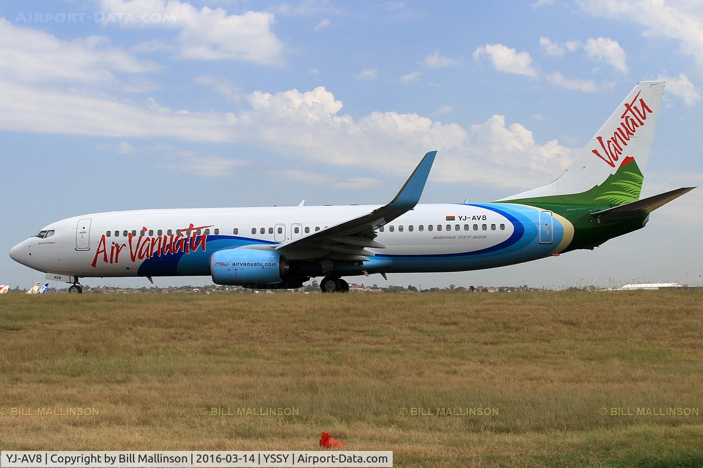 YJ-AV8, 2016 Boeing 737-8SH C/N 42052, taxiing past Sheps Mound