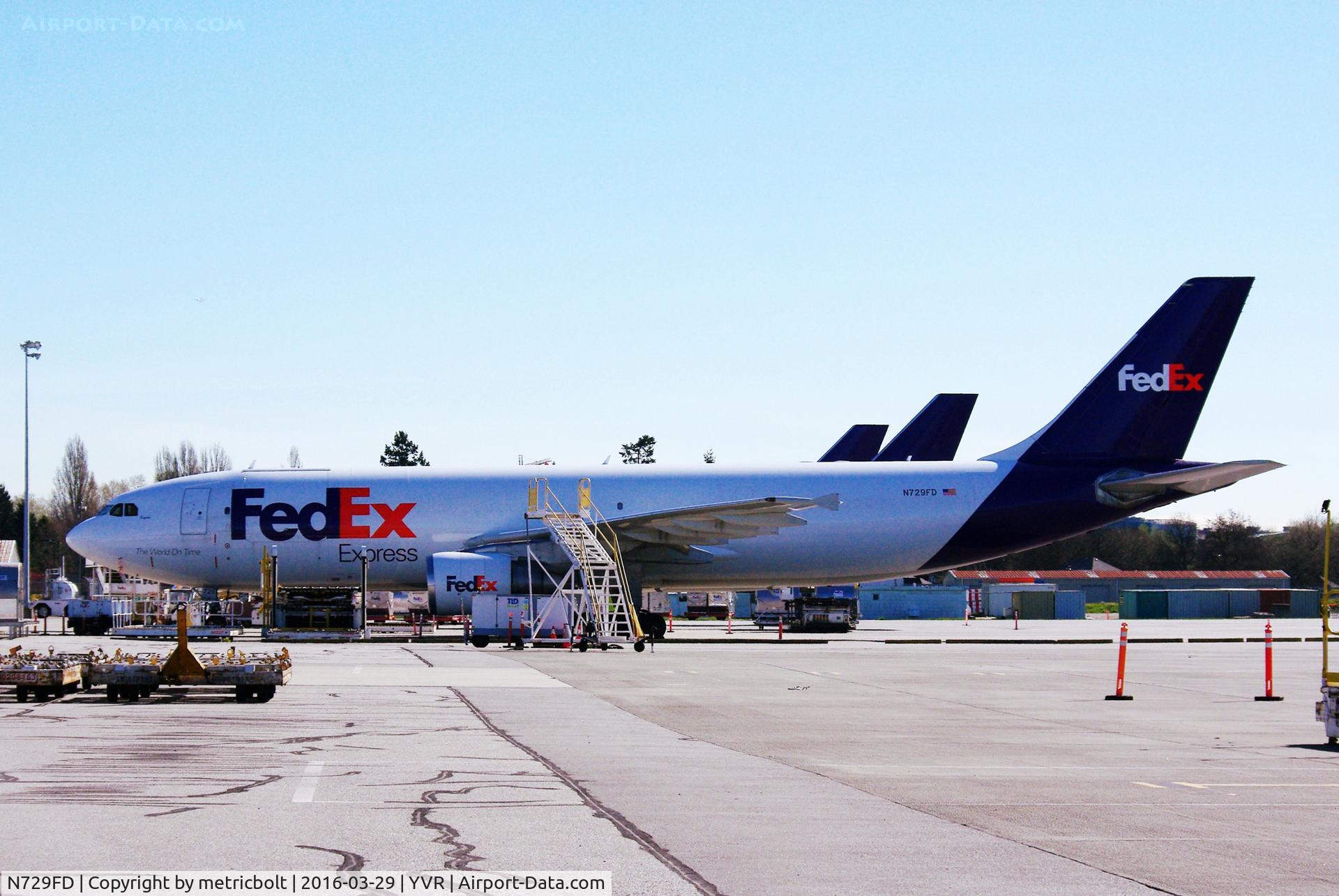 N729FD, 1992 Airbus A300B4-622R C/N 657, At YVR