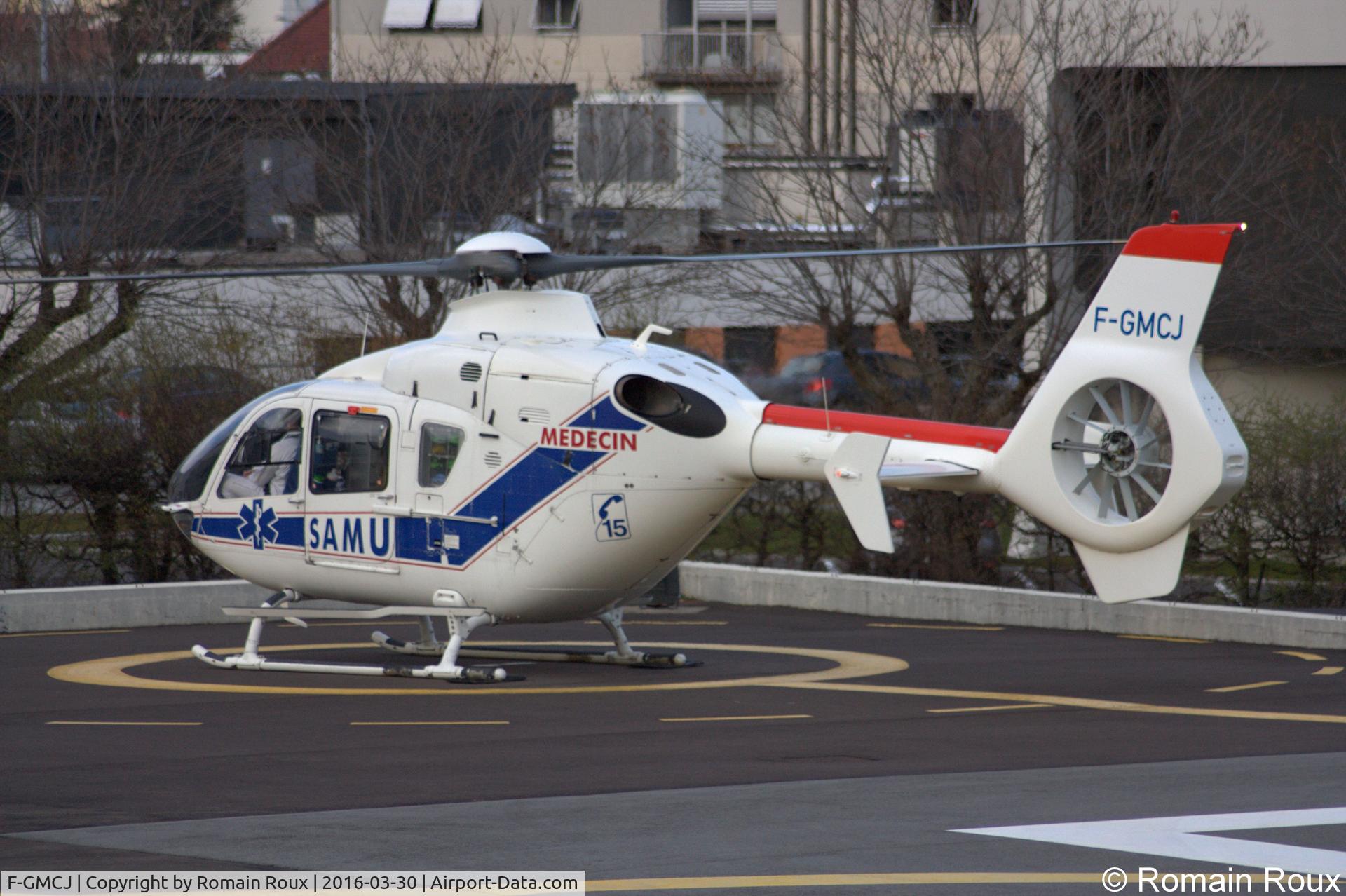 F-GMCJ, Eurocopter EC-135T-1 C/N 0020, Landing