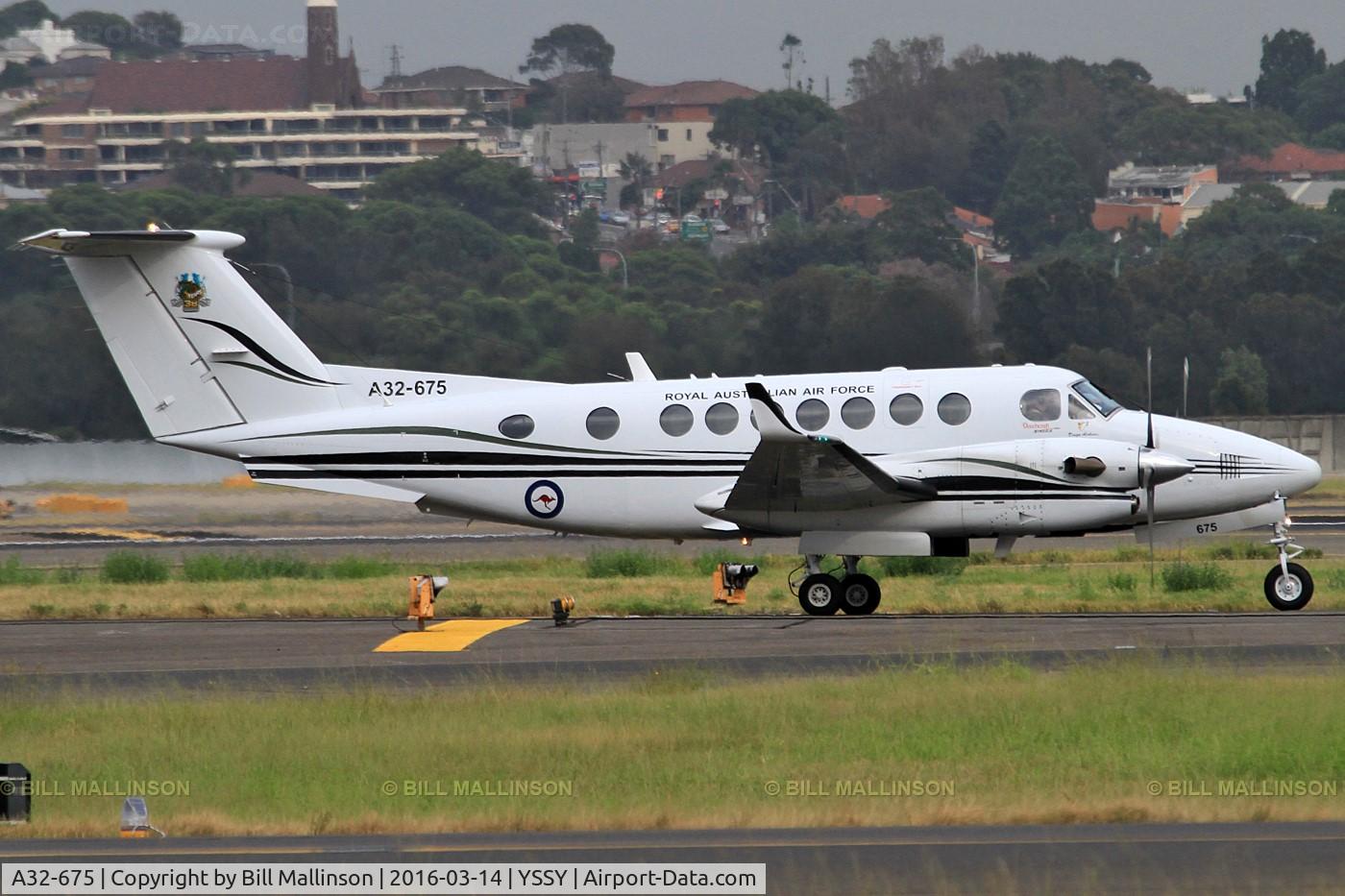 A32-675, Raytheon King Air 350 C/N FL-675, another Dingo