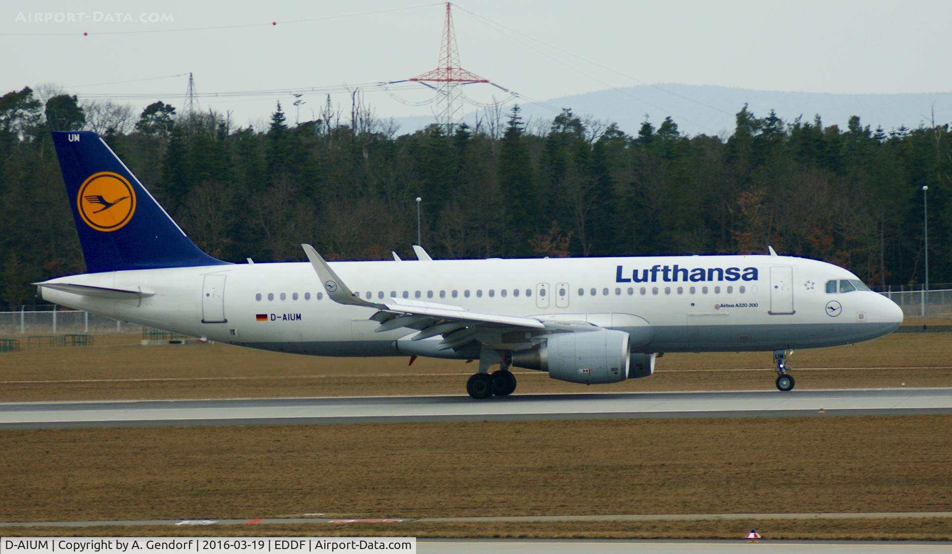 D-AIUM, 2015 Airbus A320-214 C/N 6577, Lufthansa, is here taxiing at Frankfurt Rhein/Main(EDDF)