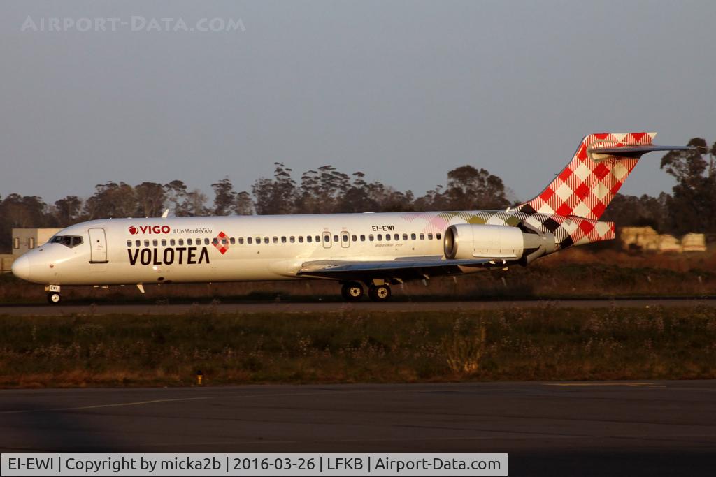 EI-EWI, 2003 Boeing 717-2BL C/N 55170, Landing