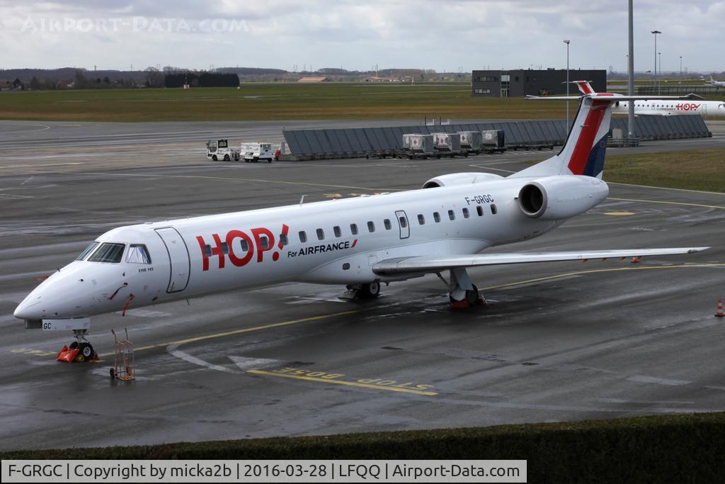 F-GRGC, 1997 Embraer EMB-145EU (ERJ-145EU) C/N 145012, Parked