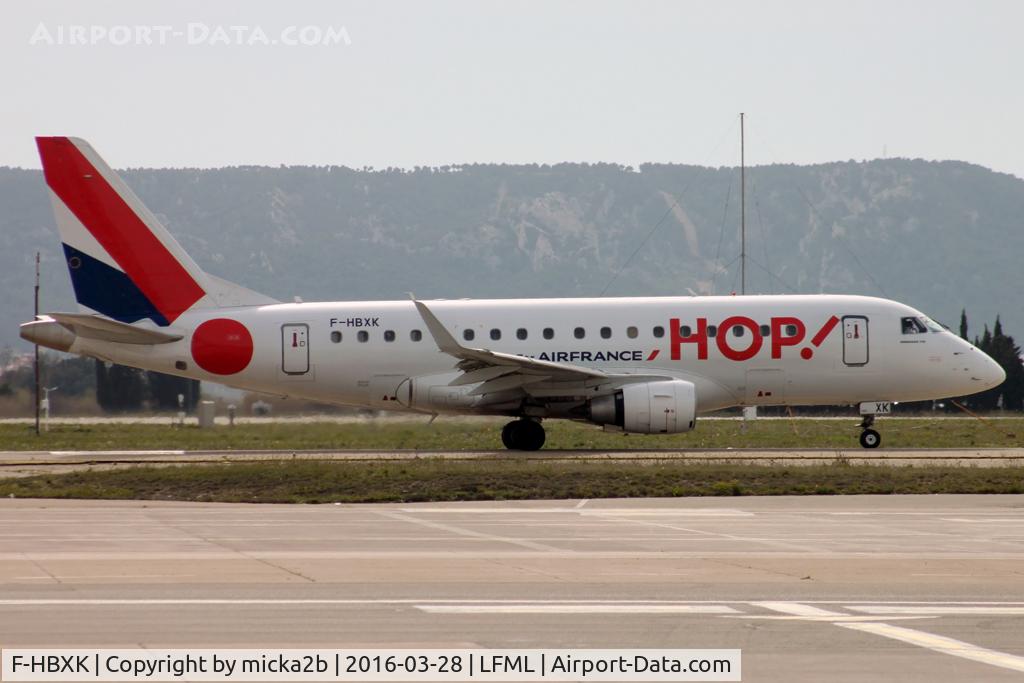 F-HBXK, 2004 Embraer 170LR (ERJ-170-100LR) C/N 17000008, Taxiing