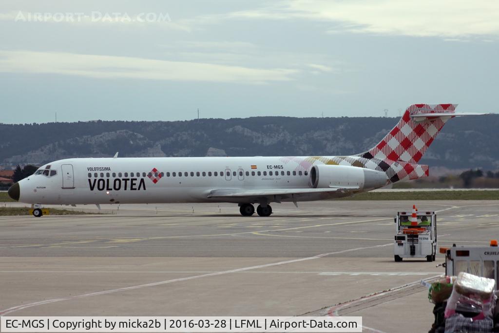 EC-MGS, 2000 Boeing 717-2CM C/N 55061, Taxiing