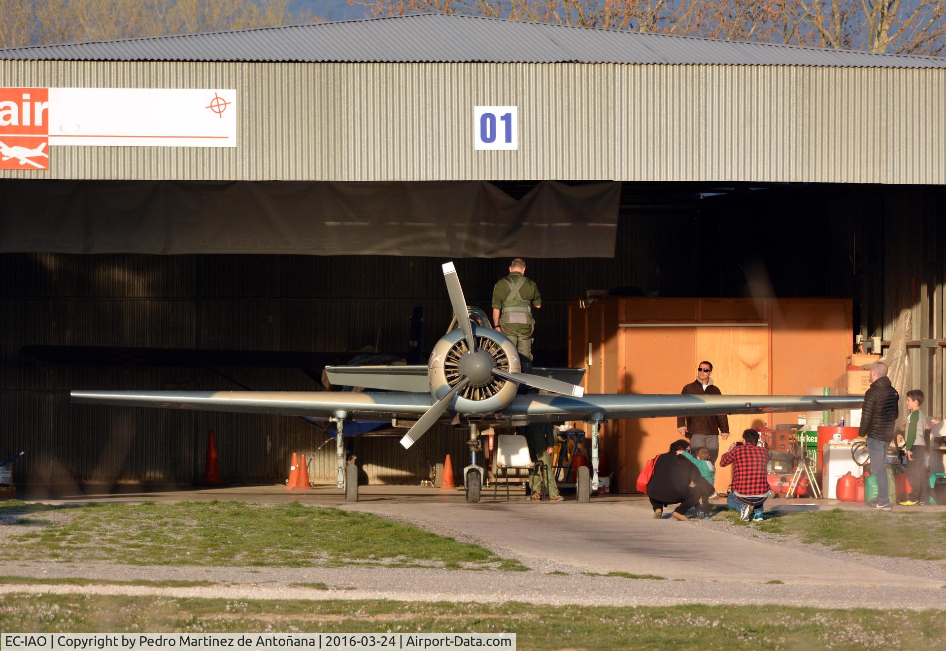EC-IAO, 1982 Yakovlev Yak-52 C/N 822808, Ódena -  Barcelona  -  España