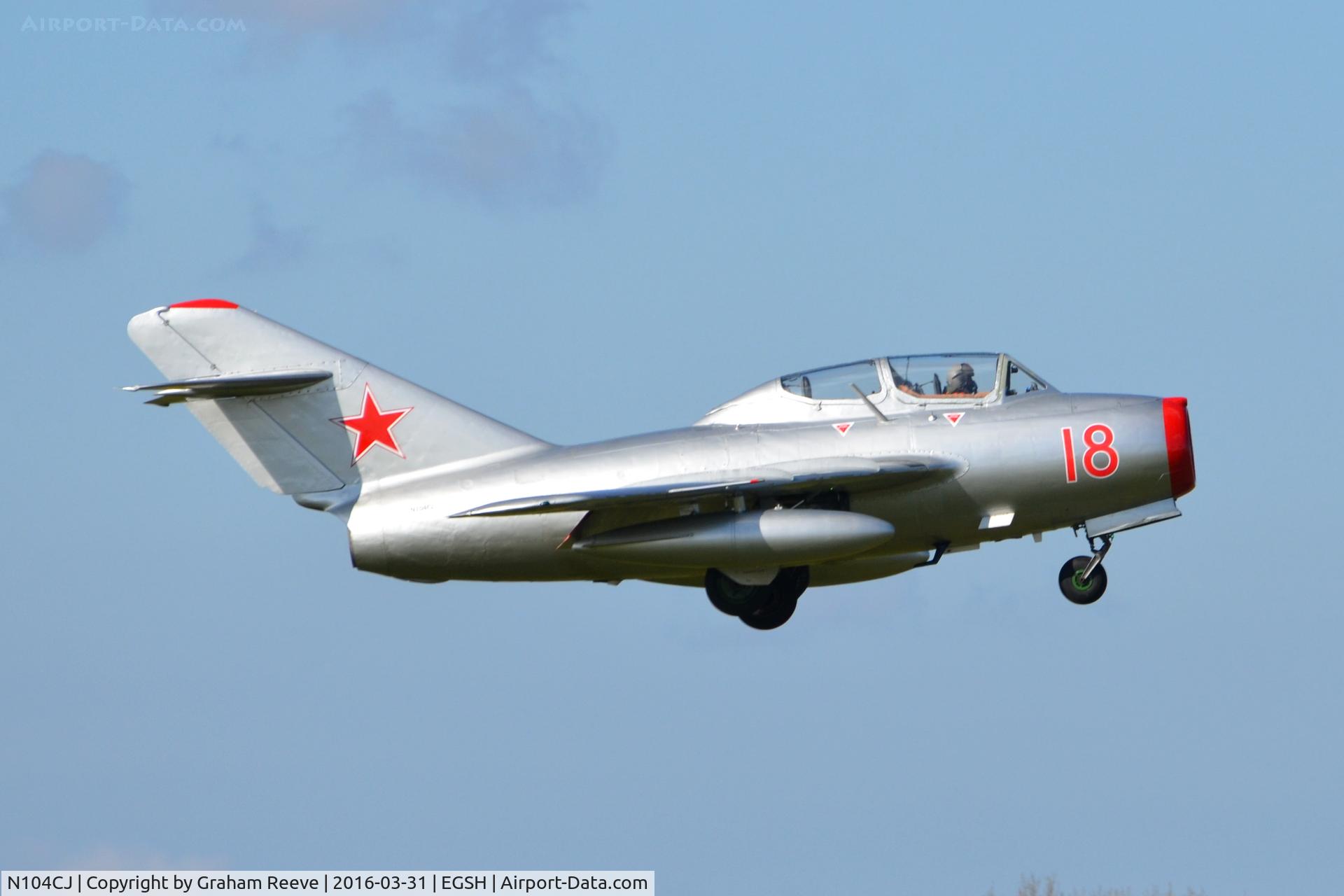 N104CJ, 1952 PZL-Mielec SBLim-2 (MiG-15UTI) C/N 1A01004, Landing at Norwich.