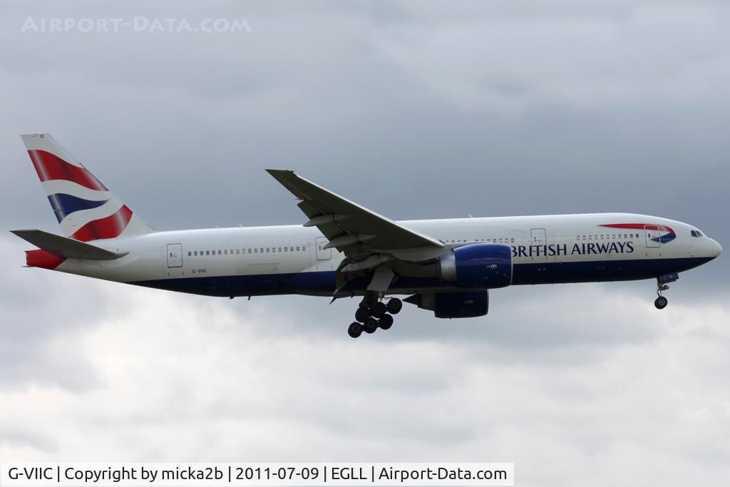 G-VIIC, 1997 Boeing 777-236 C/N 27485, Landing