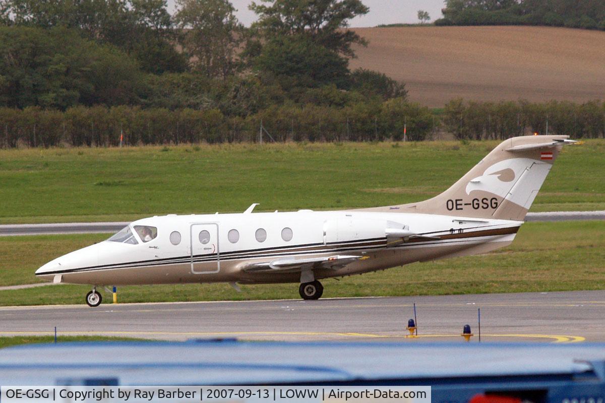 OE-GSG, 2004 Raytheon Hawker 400XP C/N RK-402, Beech 400XP Beechjet [RK-402] (Jet Alliance) Vienna-Schwechat~OE 13/09/2007