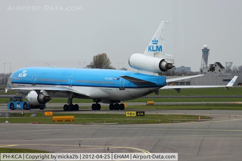 PH-KCA, 1993 McDonnell Douglas MD-11 C/N 48555, Taxiing