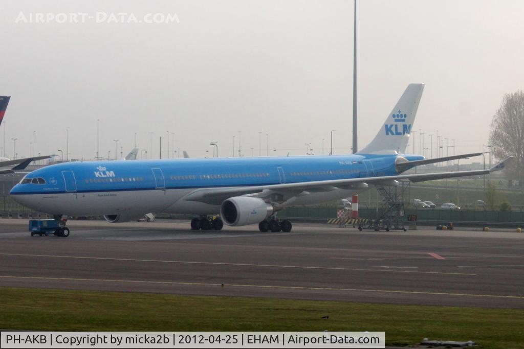 PH-AKB, 2012 Airbus A330-303 C/N 1294, Parked