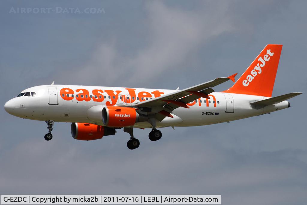 G-EZDC, 2003 Airbus A319-111 C/N 2043, Landing