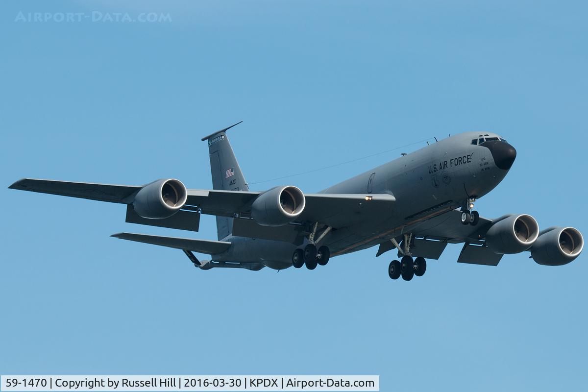 59-1470, 1960 Boeing KC-135T Stratotanker C/N 17958, Expo 82 on short final