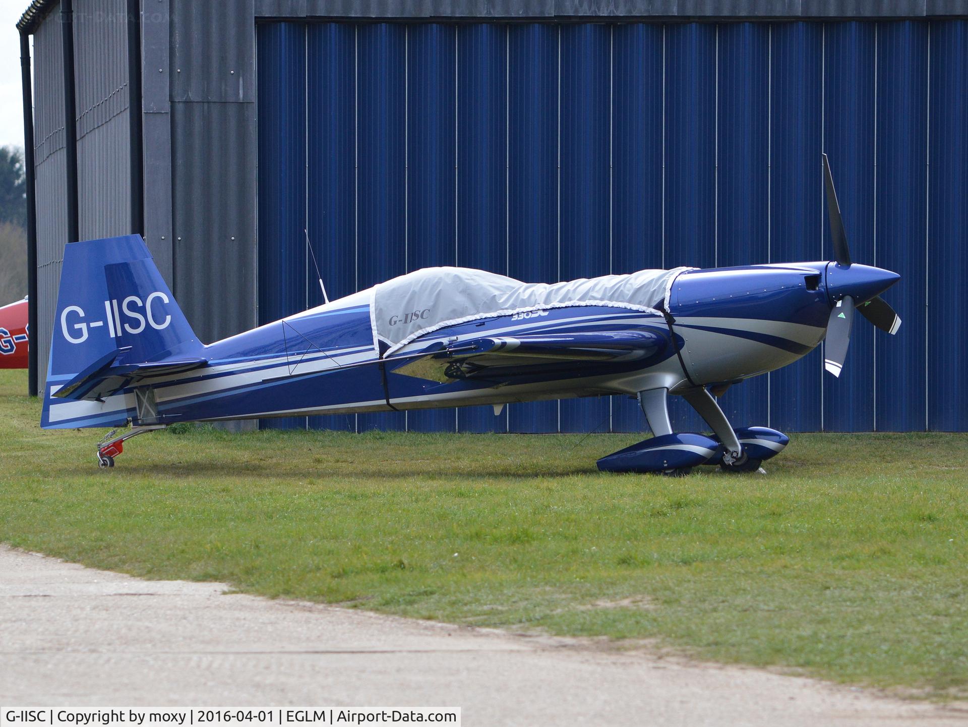 G-IISC, 2015 Extra EA-300SC C/N SC058, Extra EA300/SC at White Waltham.