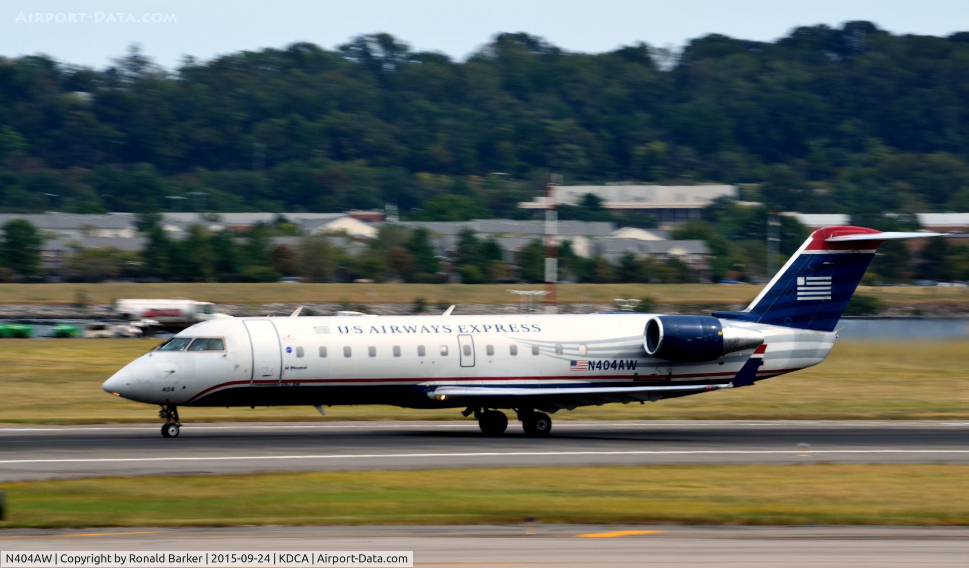 N404AW, 1999 Canadair CRJ-200LR (CL-600-2B19) C/N 7294, Takeoff National