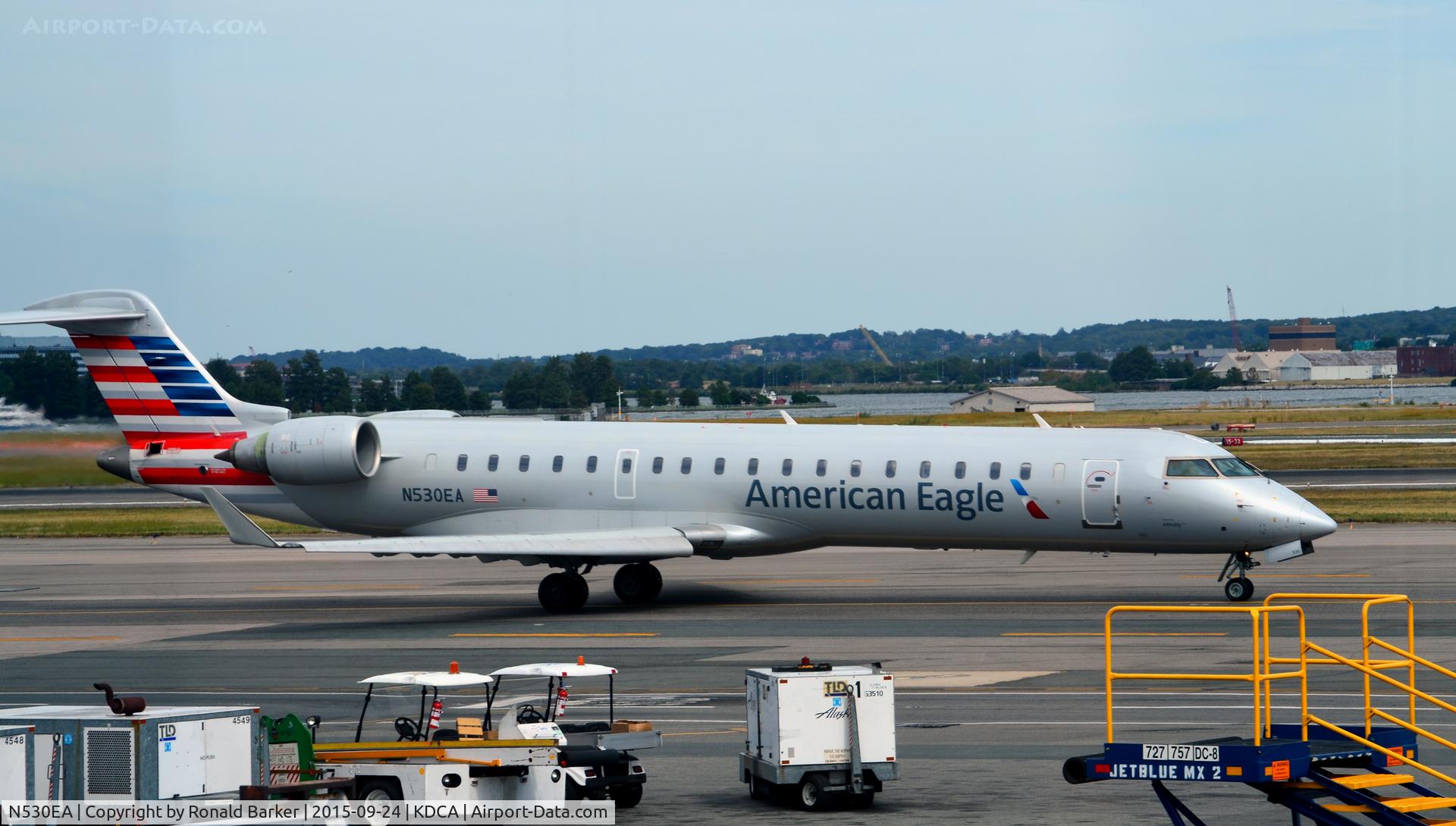 N530EA, Bombardier CRJ-702 (CL-600-2C10) Regional Jet C/N 10308, Taxi National